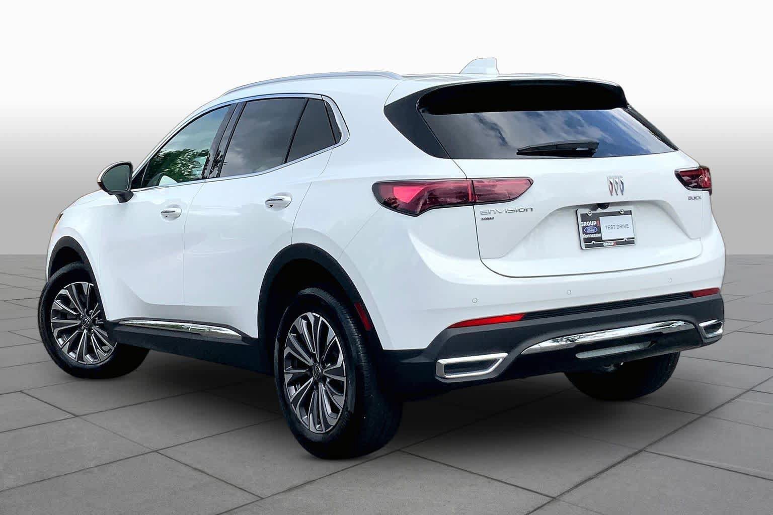 Used 2025 Buick Envision Preferred AWD/4WD image 12