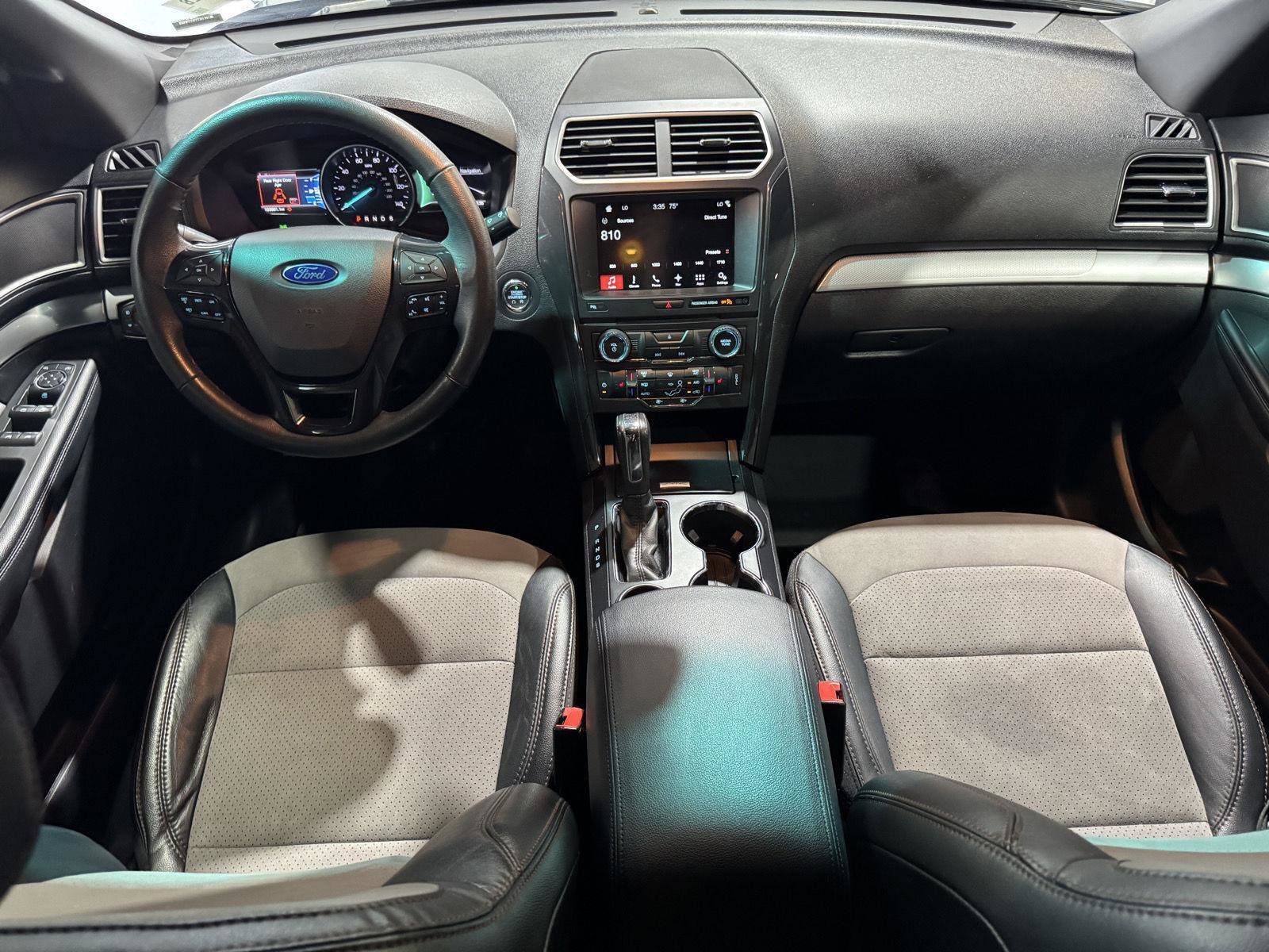 Certified 2017 Ford Explorer XLT w/ Equipment Group 202A FWD image 33