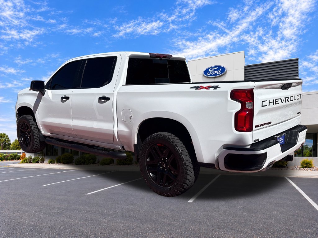 Used 2023 Chevrolet Silverado 1500 RST w/ Redline Edition AWD/4WD image 5