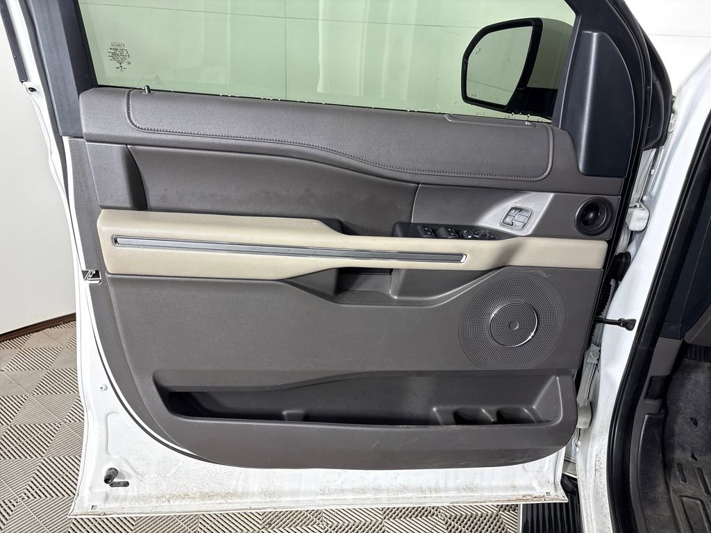 Certified 2021 Ford Expedition Max XLT RWD image 16