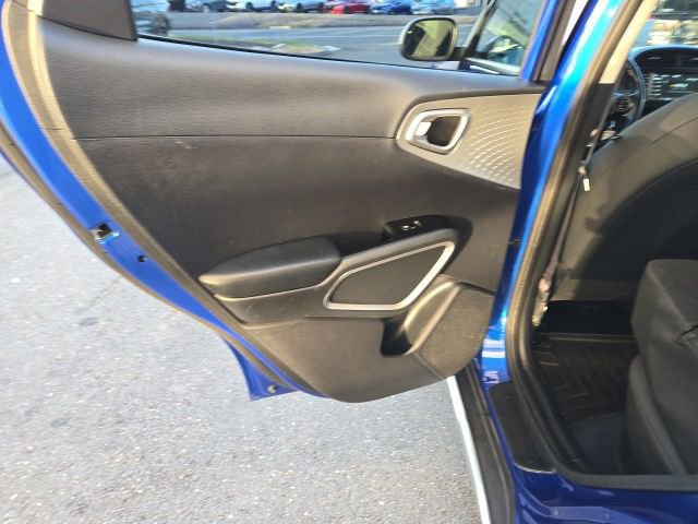 Used 2021 Kia Soul X-Line image 31