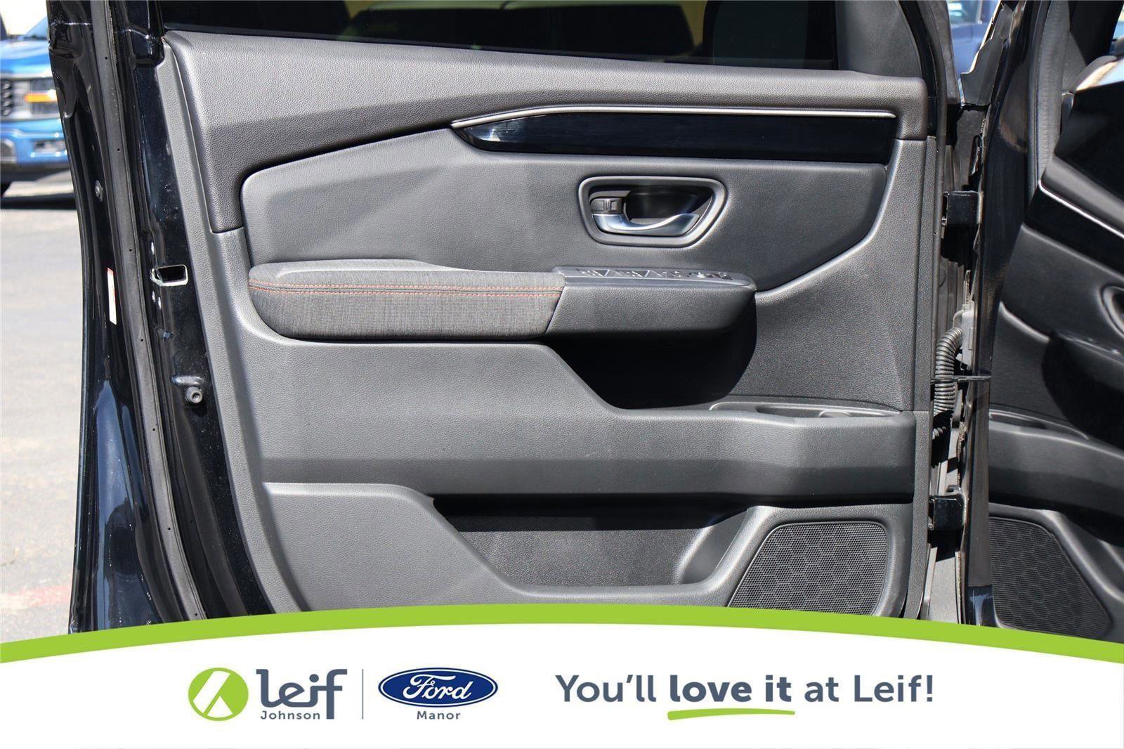 Used 2023 Honda Pilot Sport image 10