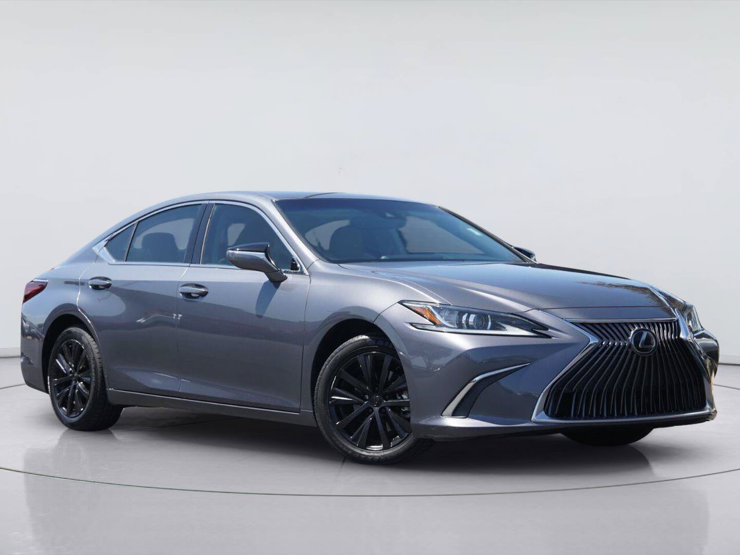 Used 2019 Lexus ES 350 w/ Accessory Package 2 FWD image 2