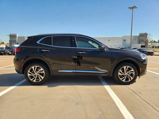 Used 2023 Buick Envision Essence image 2