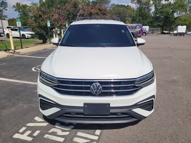 Used 2024 Volkswagen Tiguan S FWD image 2