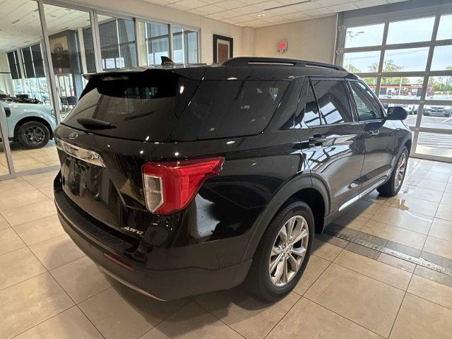 Certified 2023 Ford Explorer XLT AWD/4WD image 3