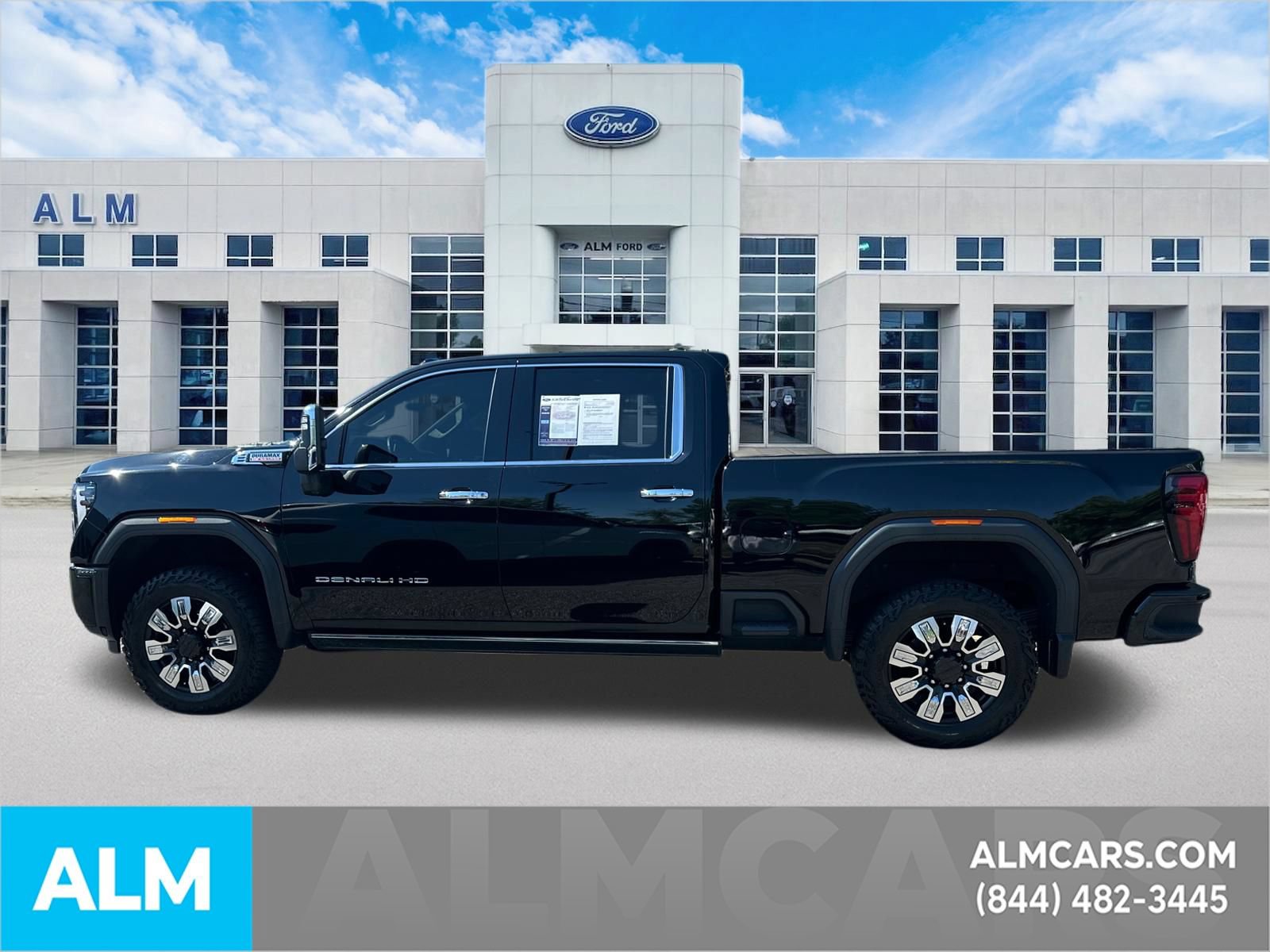 Used 2024 GMC Sierra 2500 Denali w/ Denali Reserve Package AWD/4WD image 9