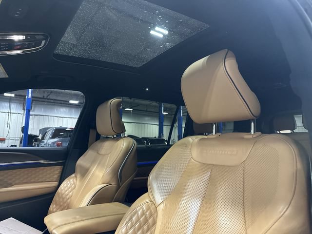Used 2021 Jeep Grand Cherokee L Summit w/ Advanced Protech Group IV AWD/4WD image 20