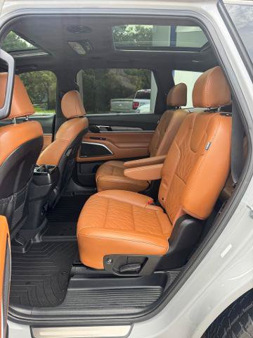 Used 2023 Kia Telluride SX Prestige X-Pro AWD/4WD image 13