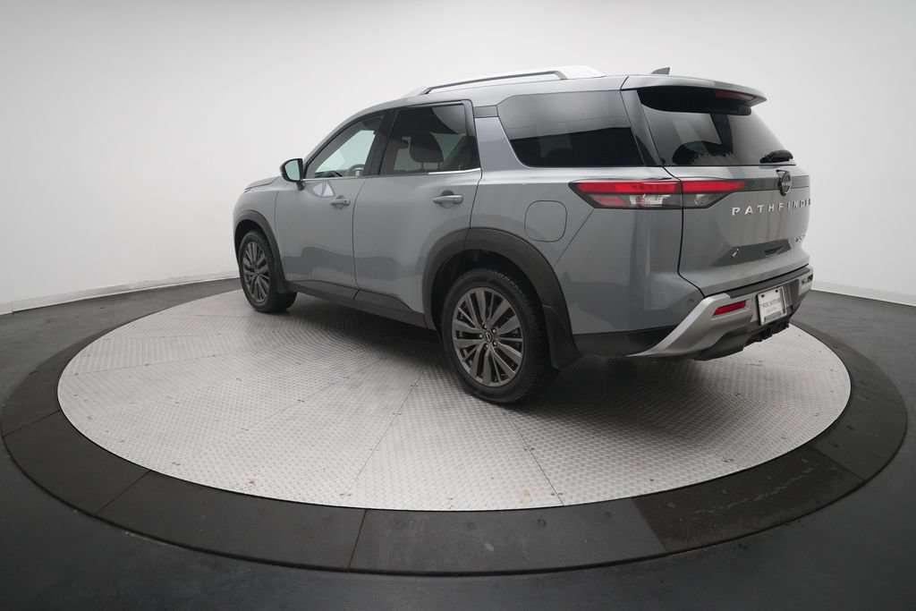 Used 2022 Nissan Pathfinder SL AWD/4WD image 33