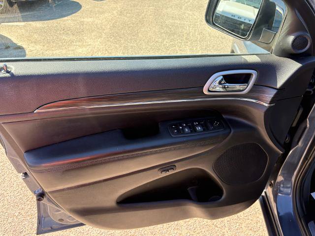 Used 2019 Jeep Grand Cherokee Limited AWD/4WD image 9