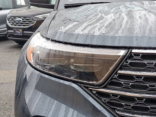 Certified 2023 Ford Explorer XLT w/ Equipment Group 202A AWD/4WD image 24
