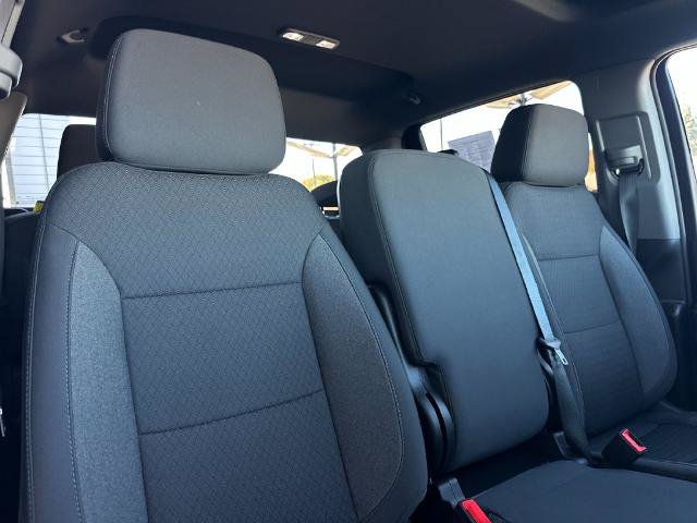 Used 2025 Chevrolet Silverado 2500 LT w/ Convenience Package AWD/4WD image 15