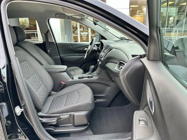 Used 2020 Chevrolet Equinox LT w/ Driver Convenience Package image 56