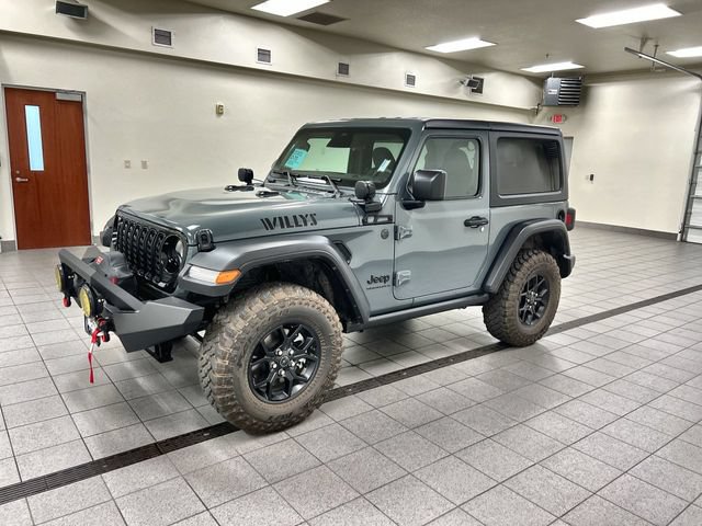 Used 2025 Jeep Wrangler Sport AWD/4WD image 3