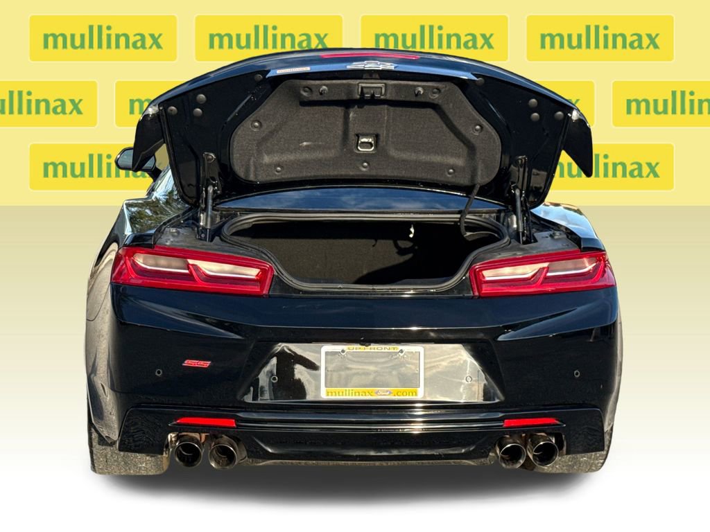 Used 2017 Chevrolet Camaro SS image 28