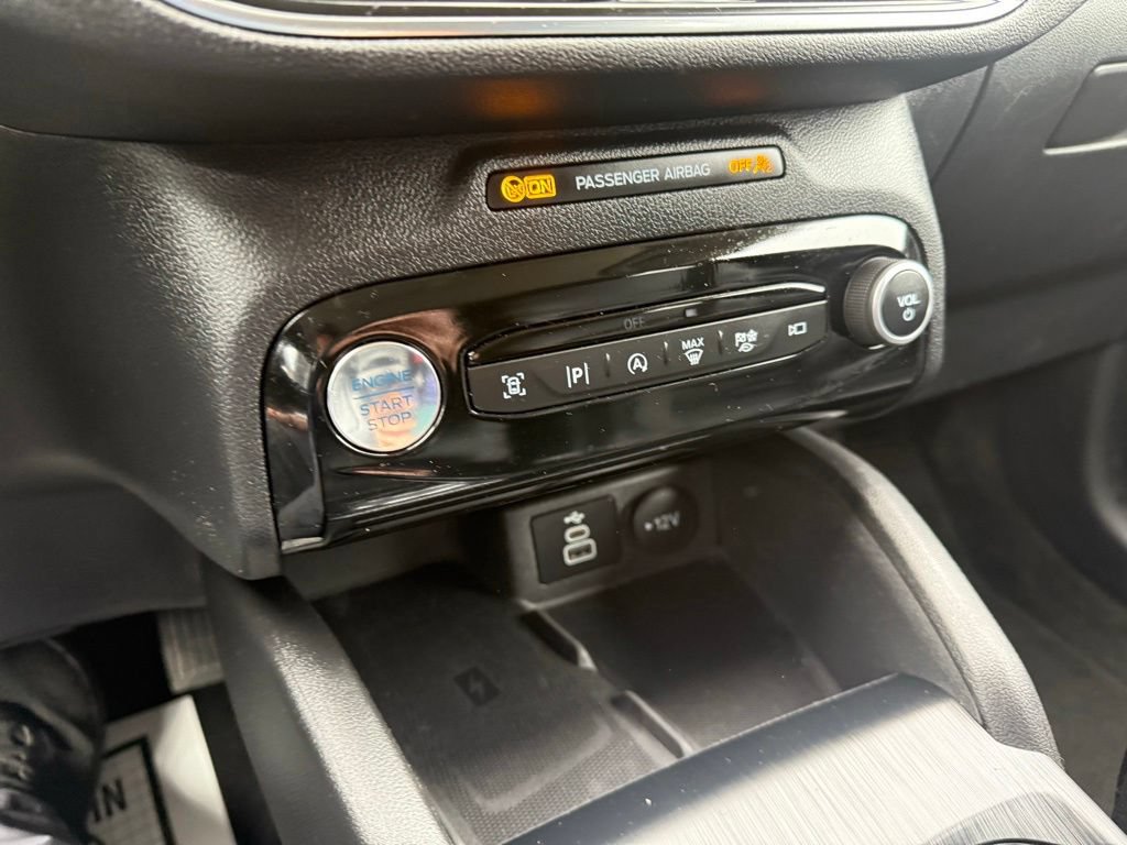 Certified 2024 Ford Escape Platinum AWD/4WD image 22