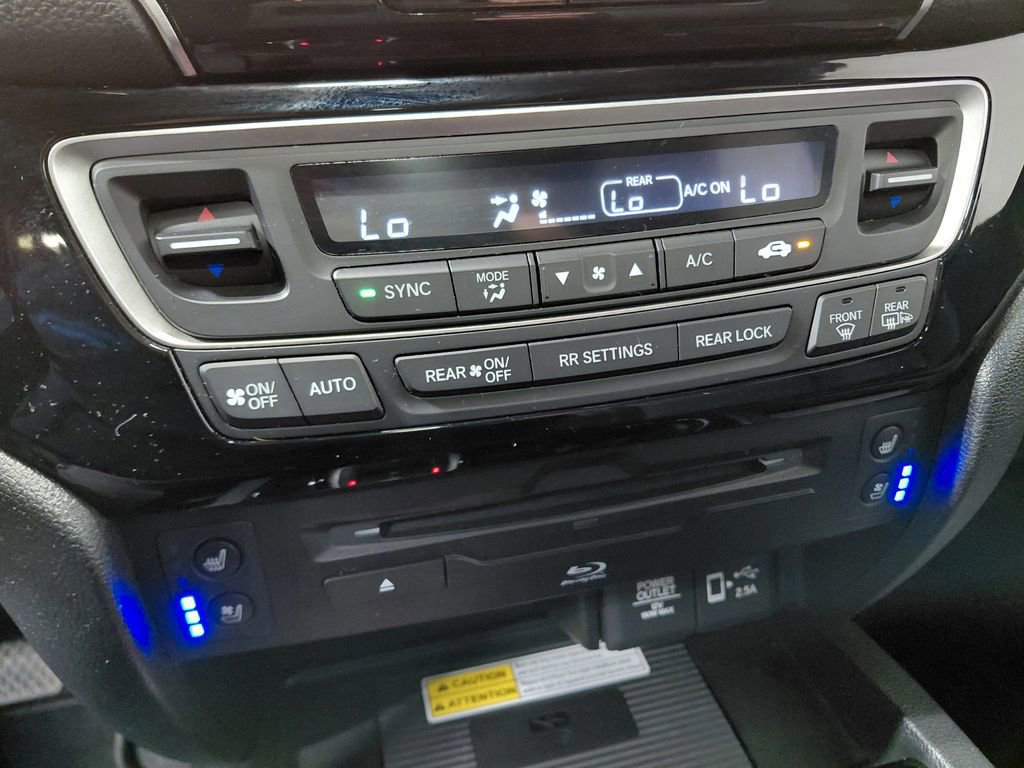 Used 2022 Honda Pilot Black Edition image 43