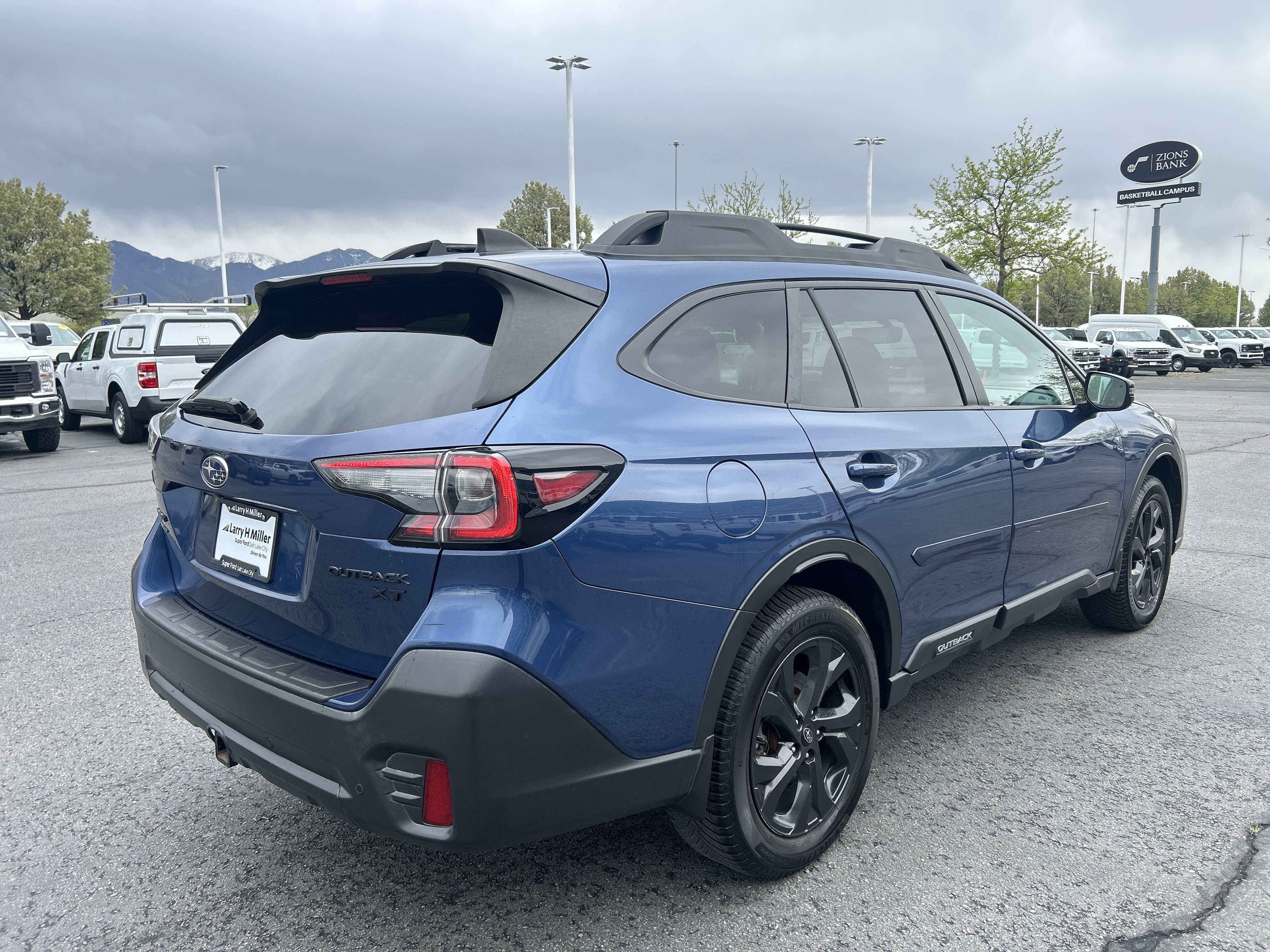 Used 2020 Subaru Outback Onyx Edition XT image 5