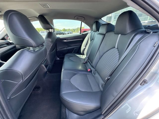 Used 2022 Toyota Camry SE FWD image 21