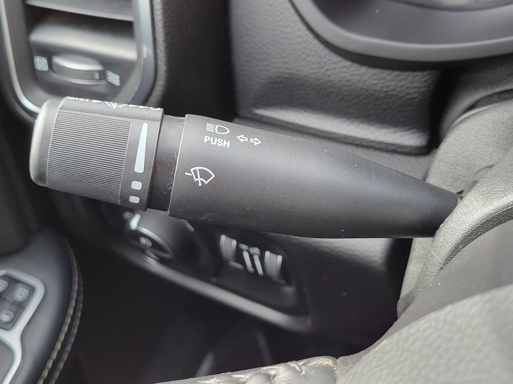 Used 2024 RAM 2500 Laramie image 29