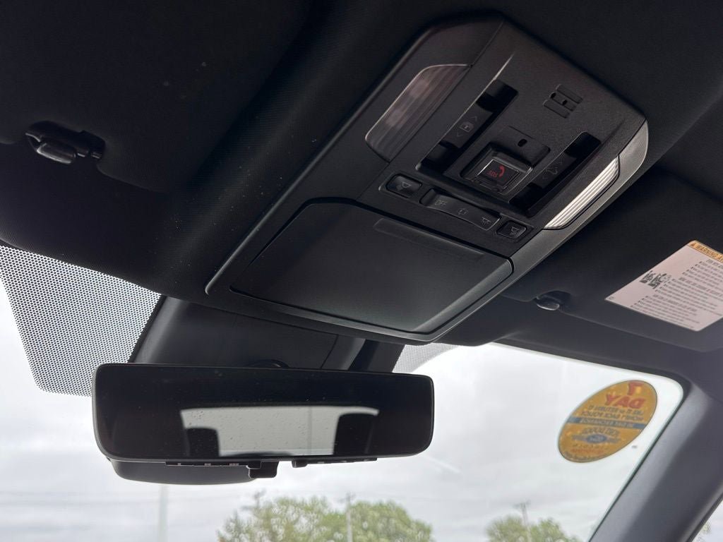 Used 2021 Toyota Highlander Platinum AWD/4WD image 36
