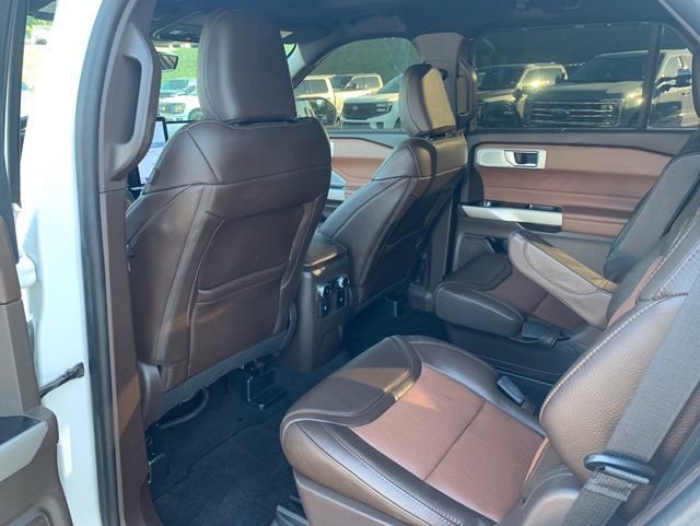 Certified 2024 Ford Explorer King Ranch w/ Technology Package AWD/4WD image 20