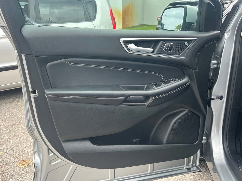 Certified 2022 Ford Edge Titanium image 36