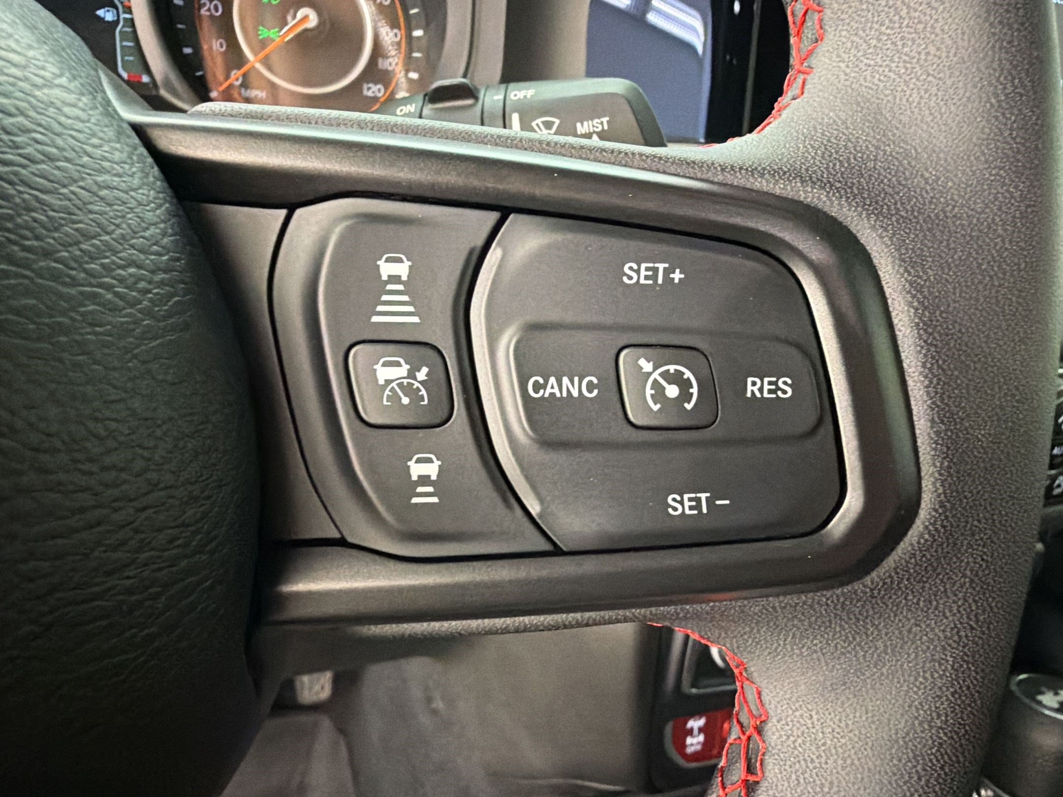 Used 2024 Jeep Wrangler Unlimited Rubicon w/ Safety Group AWD/4WD image 17