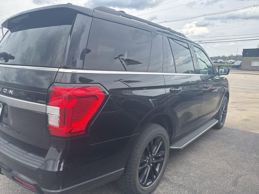 Certified 2023 Ford Expedition XLT AWD/4WD image 5