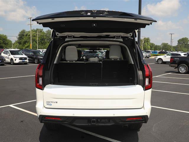 Certified 2025 Ford Expedition Active AWD/4WD image 10