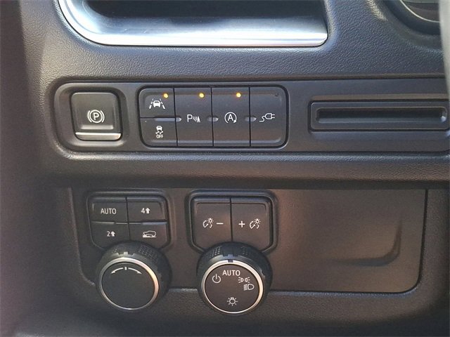 Used 2021 Chevrolet Tahoe LT w/ Luxury Package image 24