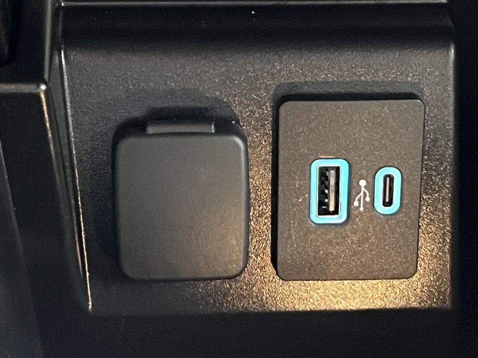 Certified 2023 Ford Explorer XLT w/ Equipment Group 202A image 28