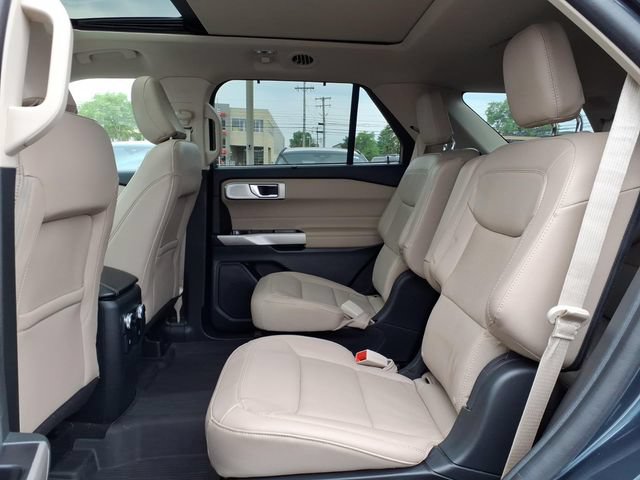 Certified 2024 Ford Explorer Limited w/ Limited Technology Package AWD/4WD image 11