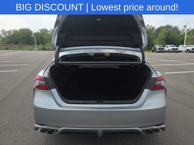 Used 2024 Toyota Camry XSE FWD image 11