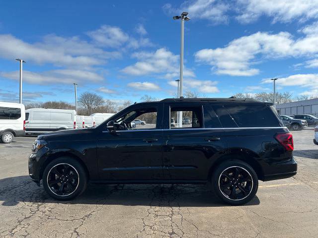 Certified 2022 Ford Expedition Limited image 4