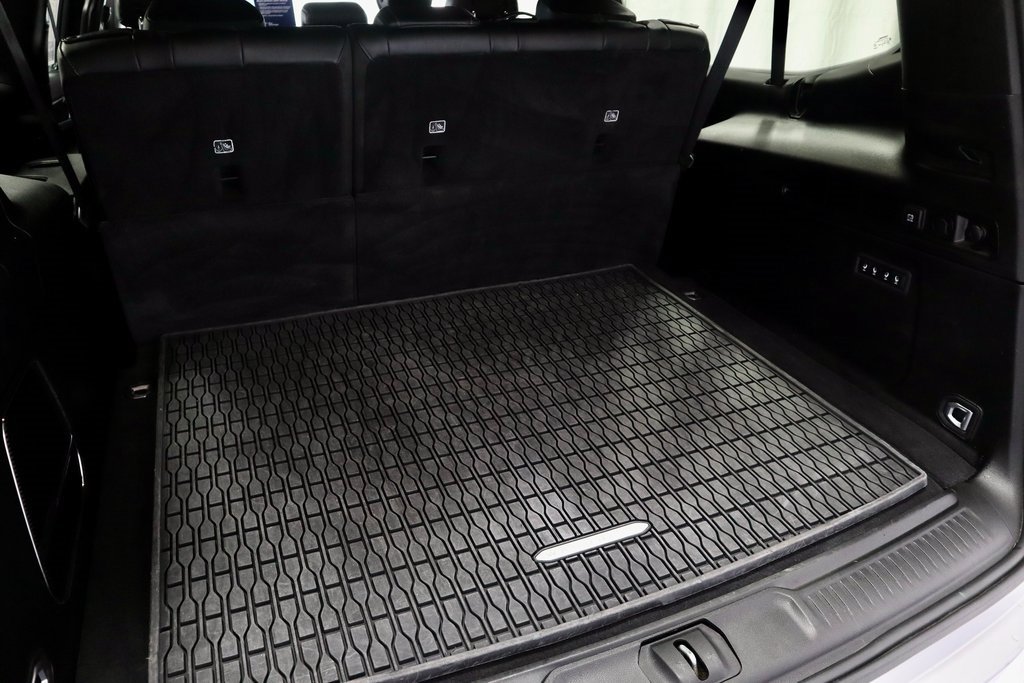 Used 2024 Jeep Wagoneer L Series II w/ Flexible Seating Group image 16