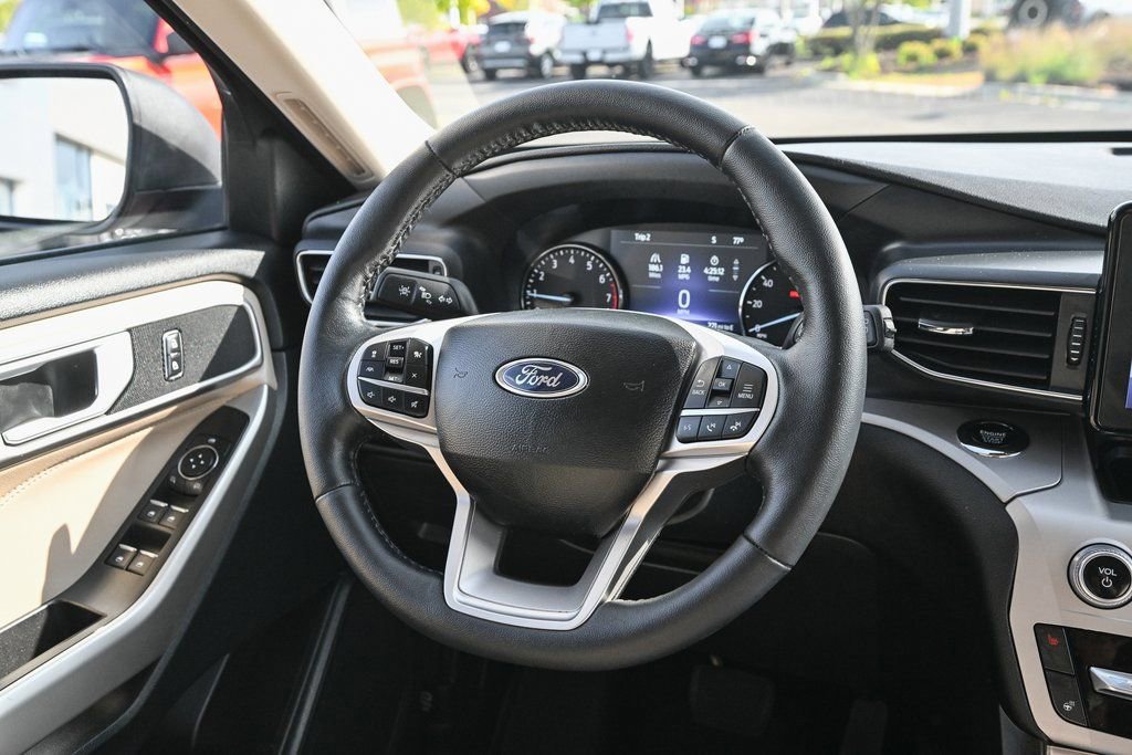 Certified 2023 Ford Explorer XLT w/ Equipment Group 202A image 36
