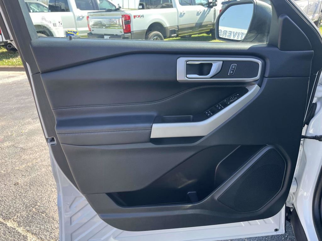 Certified 2024 Ford Explorer XLT image 15