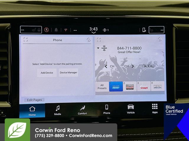 Used 2025 Chrysler Pacifica Select AWD/4WD image 17