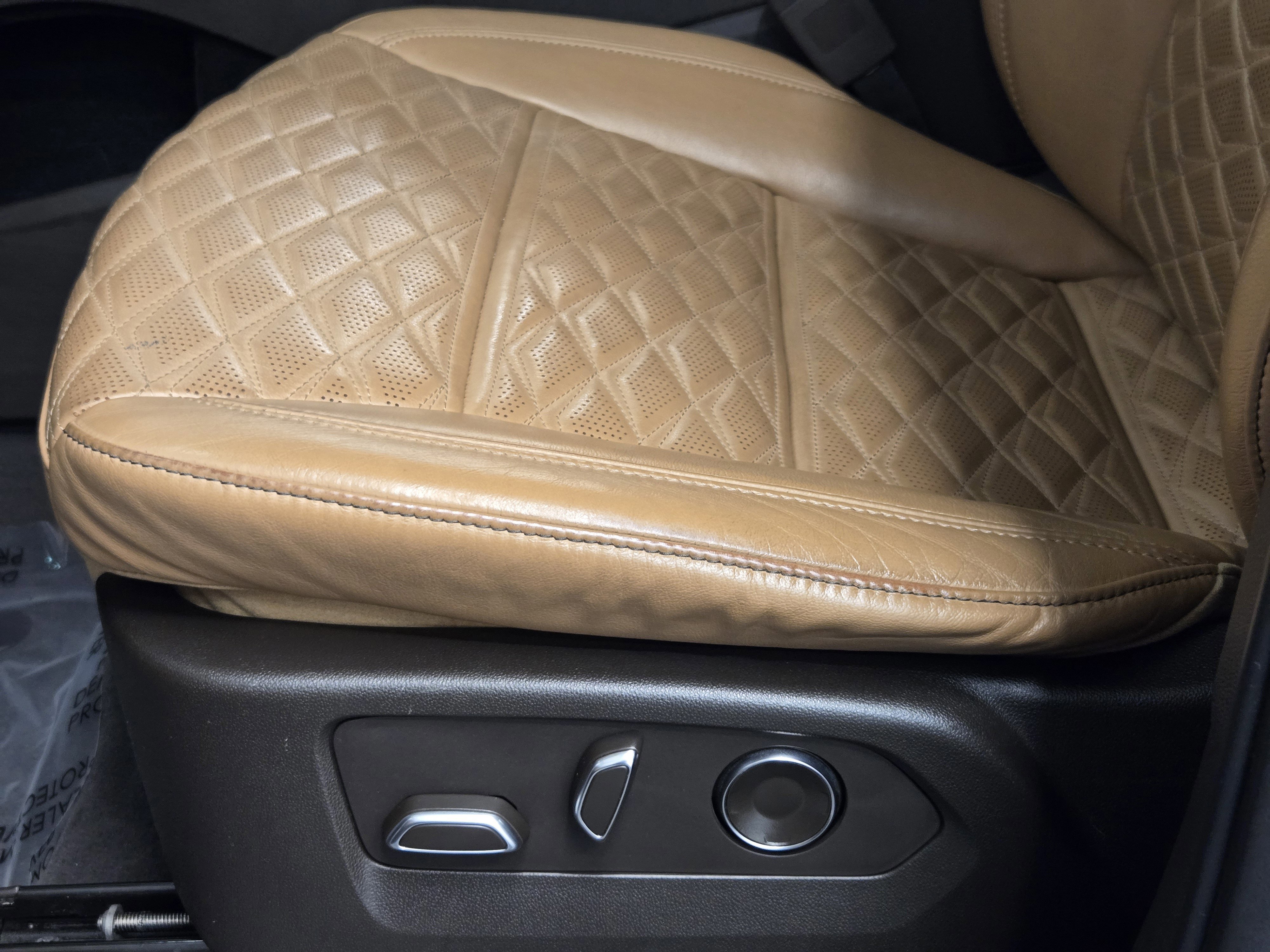 Used 2021 Cadillac Escalade Sport w/ Driver Assist Tech Package image 23