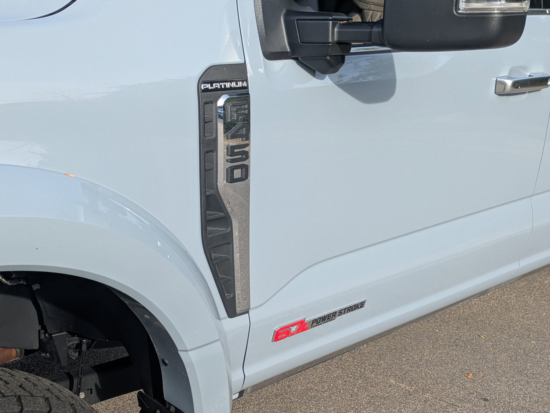 Certified 2025 Ford F450 Platinum w/ Platinum Plus Package AWD/4WD image 12