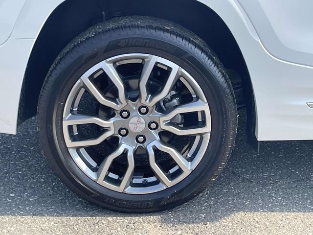 Used 2024 GMC Terrain Denali AWD/4WD image 8