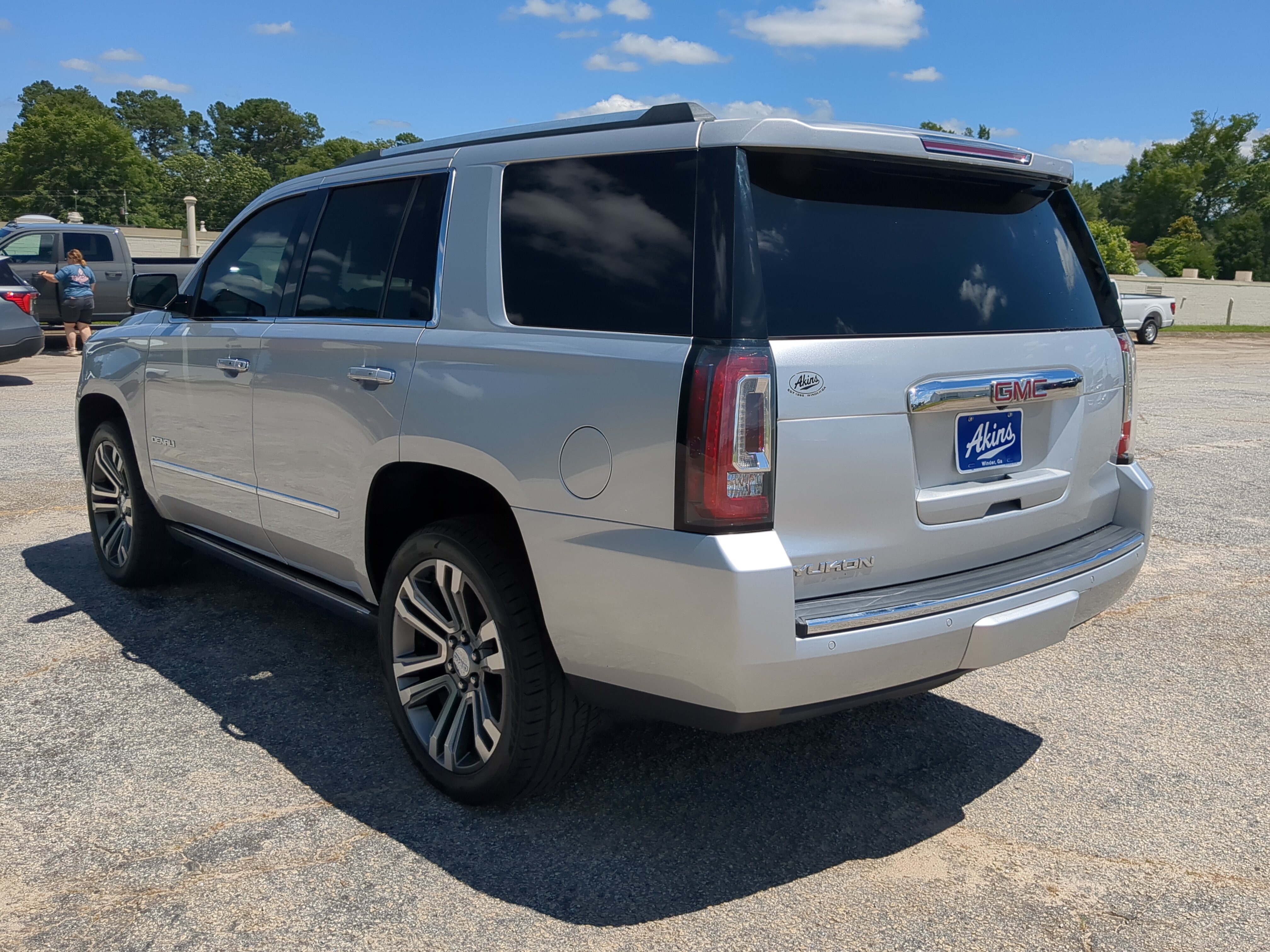 Used 2019 GMC Yukon Denali w/ Denali Ultimate Package AWD/4WD image 5