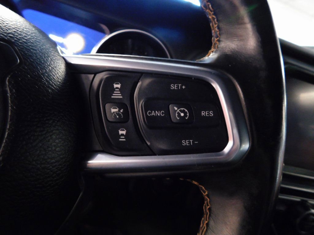 Used 2022 Jeep Wrangler Unlimited Sahara image 22