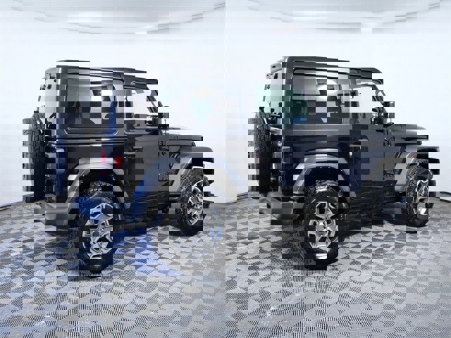 Used 2022 Jeep Wrangler Sport image 4