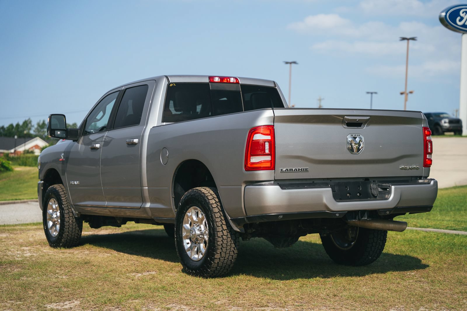 Used 2024 RAM 2500 Laramie w/ Safety Group AWD/4WD image 5