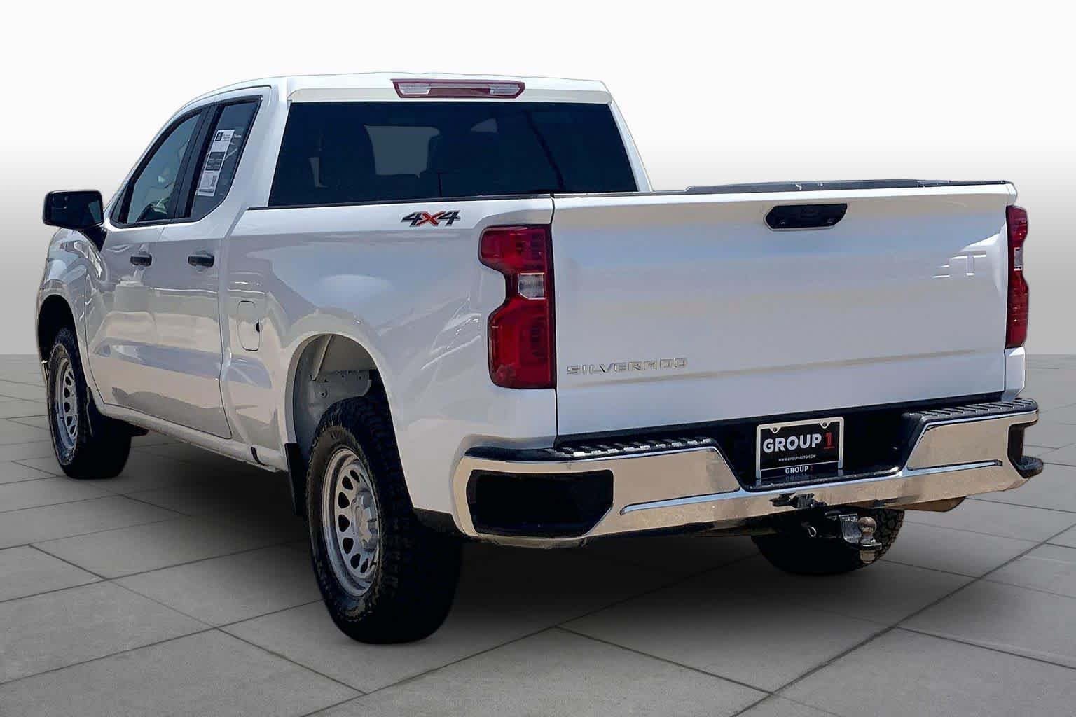 Used 2023 Chevrolet Silverado 1500 W/T w/ WT Value Package AWD/4WD image 12