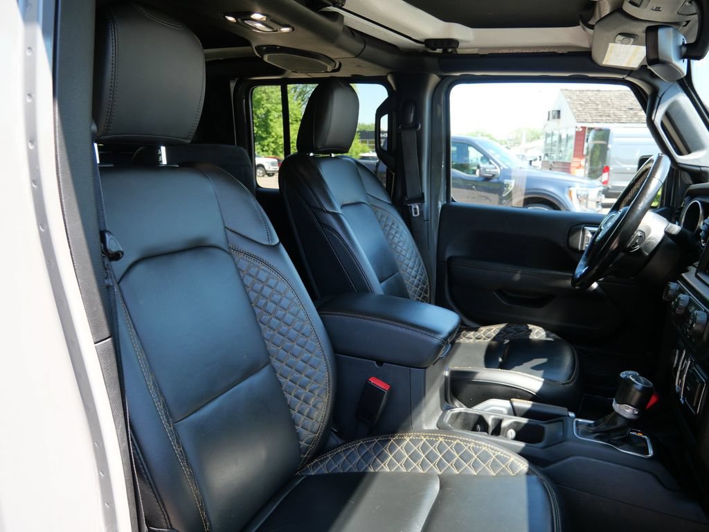 Used 2022 Jeep Gladiator Overland AWD/4WD image 12