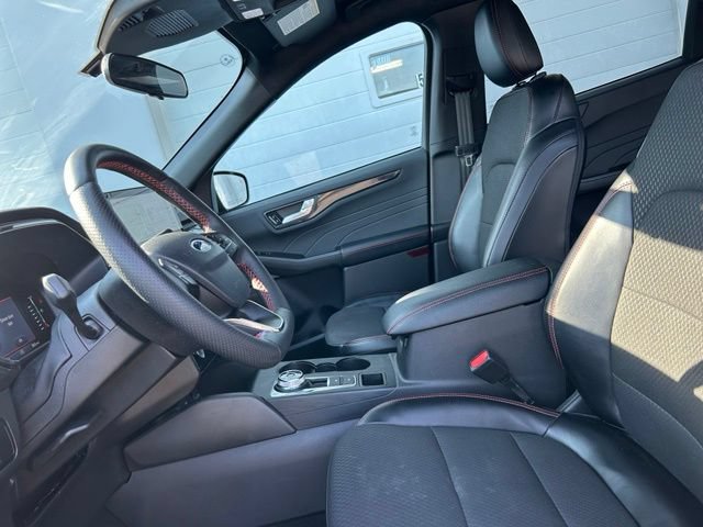Certified 2024 Ford Escape ST-Line w/ Tech Pack #1 FWD image 8